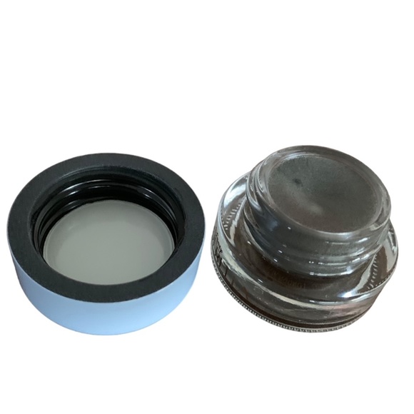 MAC Cinderella Collection Little Black Bow Fluidline Eye Liner Gel FULL SIZE NIB - Picture 2 of 6